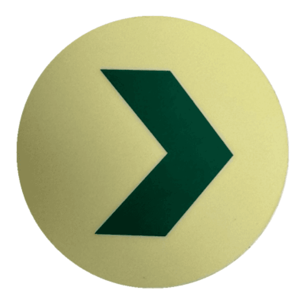 Efterlysande cirkel med Pil &oslash;60 mm, vinyl/aluminium utan lim